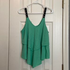 🍁BOGO 🍁 NWT Women’s Sleeveless Green Blouse -L